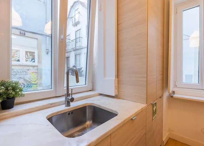 Madragoa Zero * Lisbon